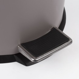 Ведро мусорное с педалью 20 литров 