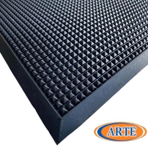 Коврик резиновый пин-мат Пирамида шт. в Екатеринбург — Uralhoz.ru