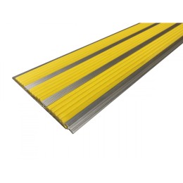 Накладка на ступени. Алюминиевая тройная полоса с резиновыми вставками