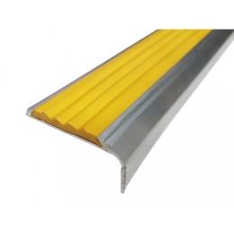 Угол-порог алюминиевый с резиновой вставкой