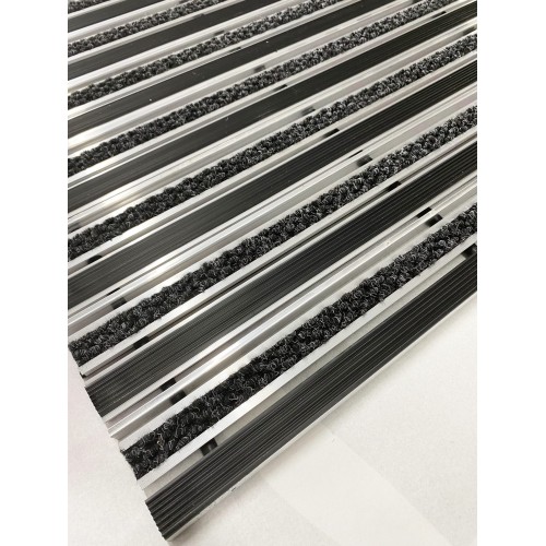 Алюминиевый профиль решётка. Вставка: резина - ворс - скребок в Екатеринбург — Uralhoz.ru